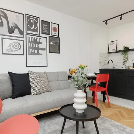 Stylish Okopowa By Renters * 바르샤바