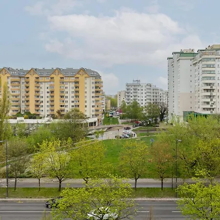 Lägenhet Stylish Okopowa By Renters Warszawa