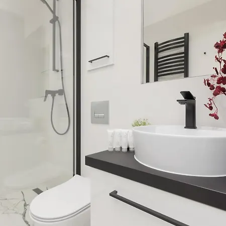 Stylish Okopowa By Renters Lägenhet *