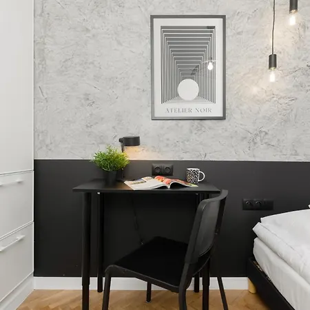Stylish Okopowa By Renters Lägenhet
